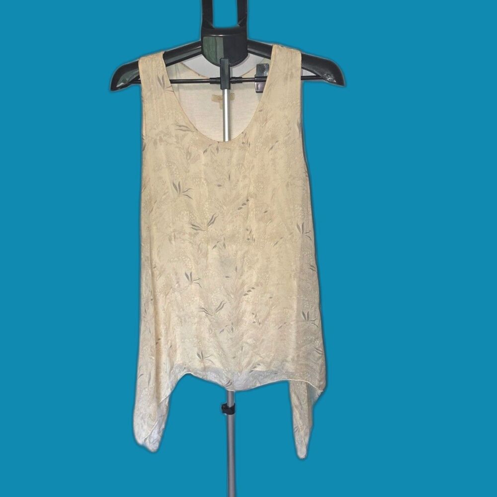 Giusy Made in Italy Beige Silk Blouse Size Large L Asymmetrical Hem